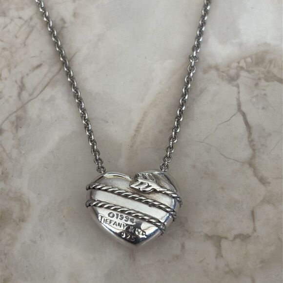 Tiffany & Co. Vintage Heart & Arrow Wrapped 925 Sterling Silver Pendant Necklace - Picture 4 of 8